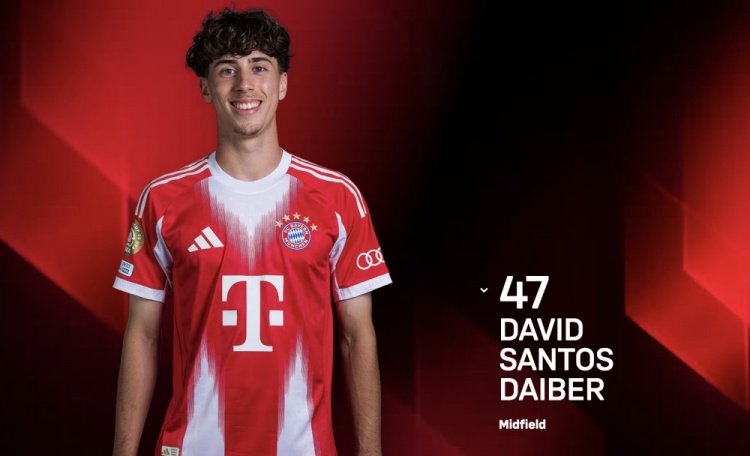 记者：19岁中场戴伯尔接近与拜仁续约，球员今夏可能被外租